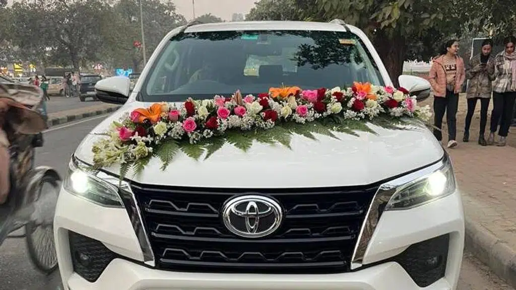 Guru Teg Bahadur Taxi service MAKHAN’z