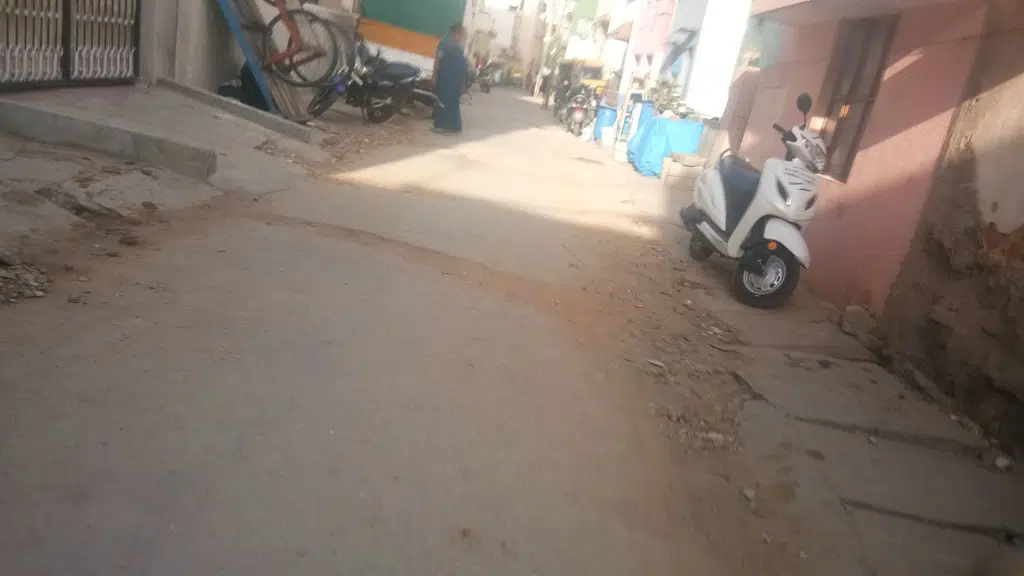 Aruna Gents Parlour