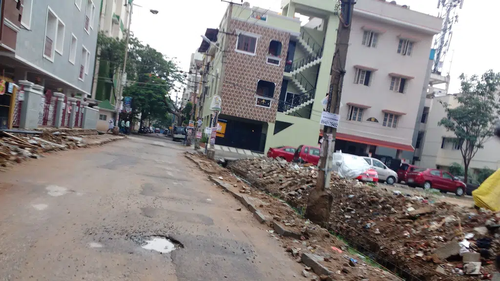 Niveshana Highfield Apartment