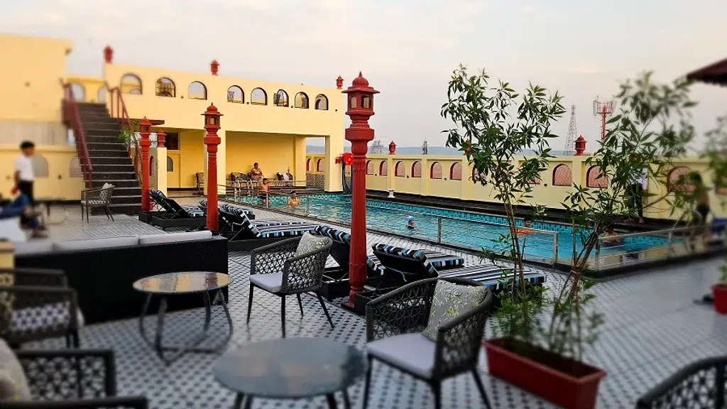 Hotel Arco Palace