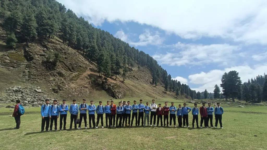 Rainbow International Educational Institute Shopian