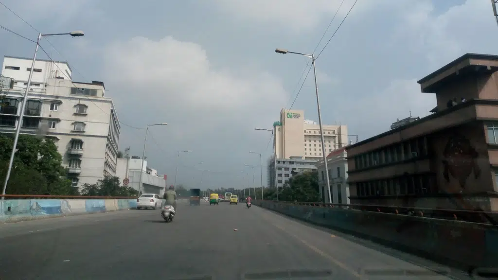 VRL Bus Anand Rao Circle