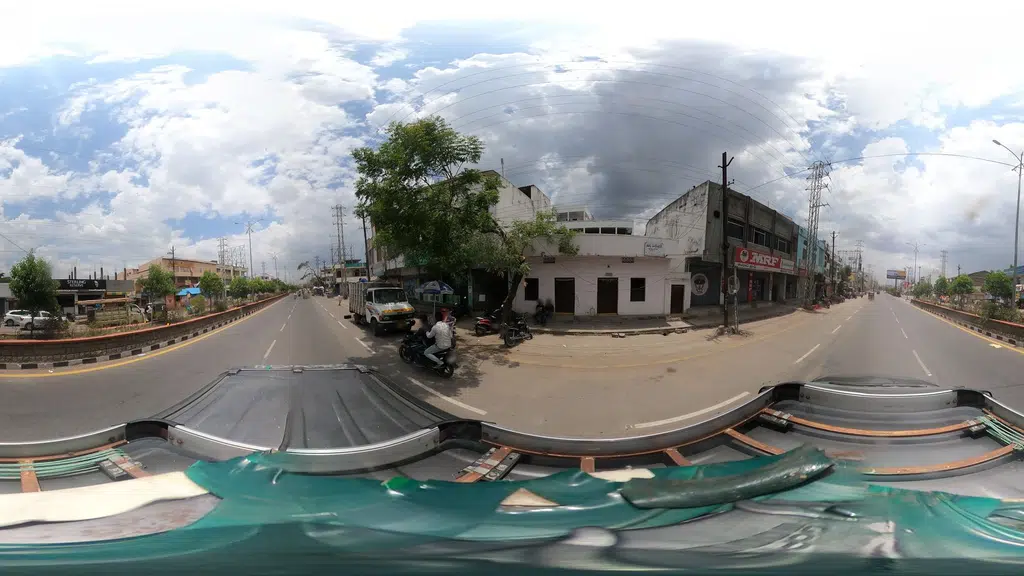 Maruthi Automobiles Karimnagar Mahindra Tractors Showroom