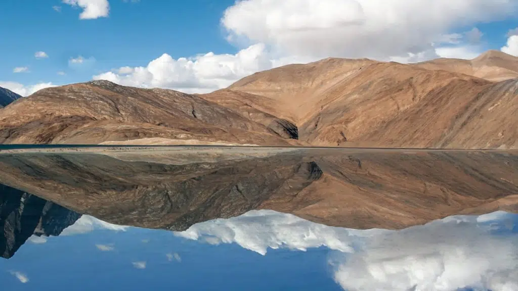 D2 Holidays Kashmir Tour and Travels