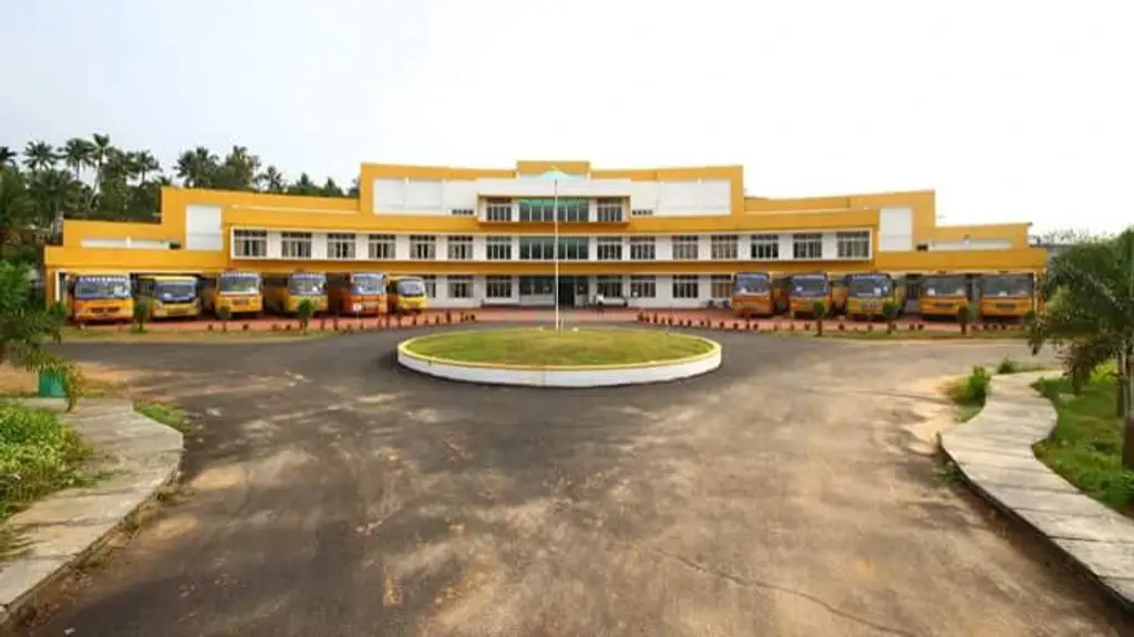 Universal Engineering College