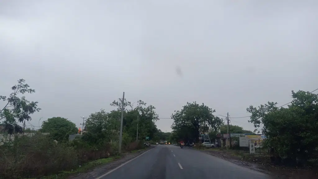 The Tution Area, Latur