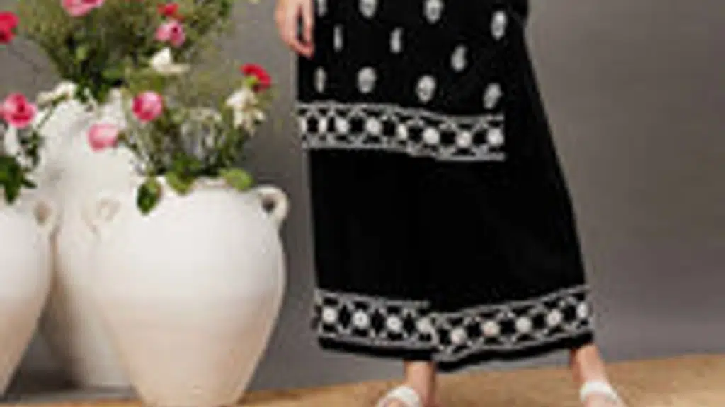 Rakhi Apparels-chikankari