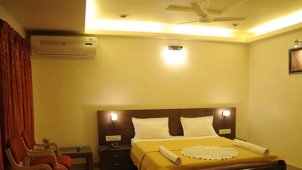 Hotel Saish International