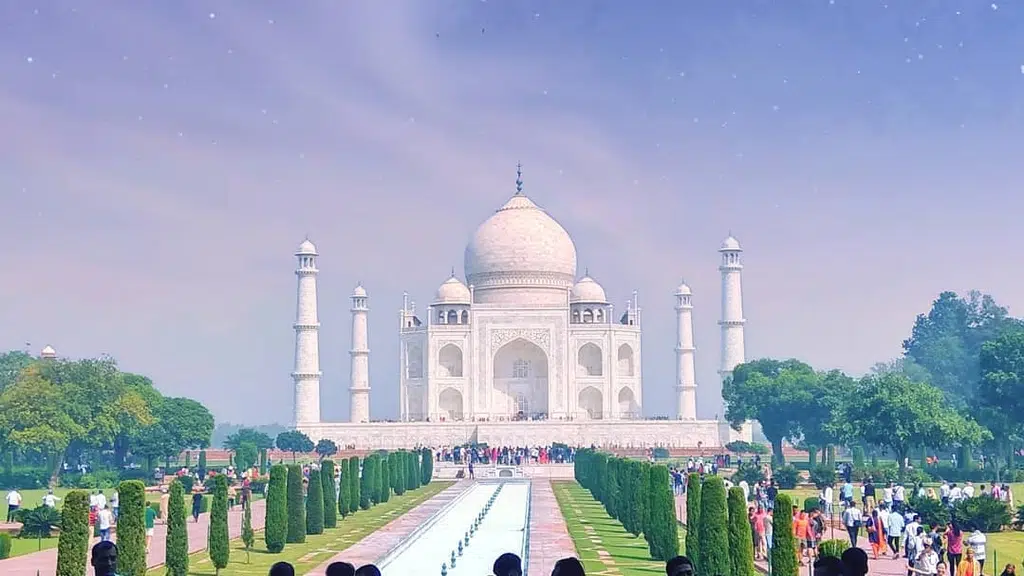Agra Mathura Vrindavan Tour