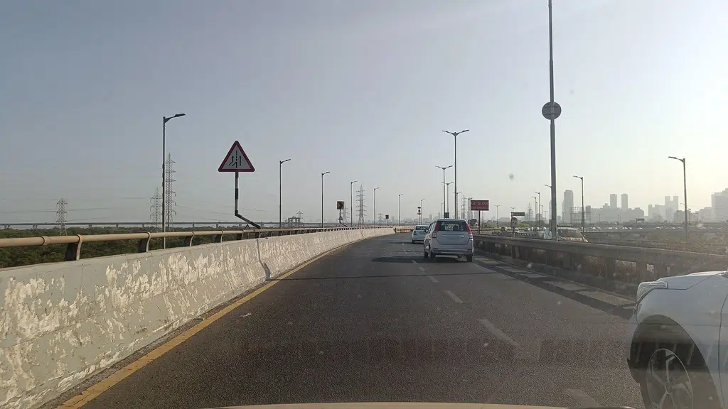 Lodha Aura