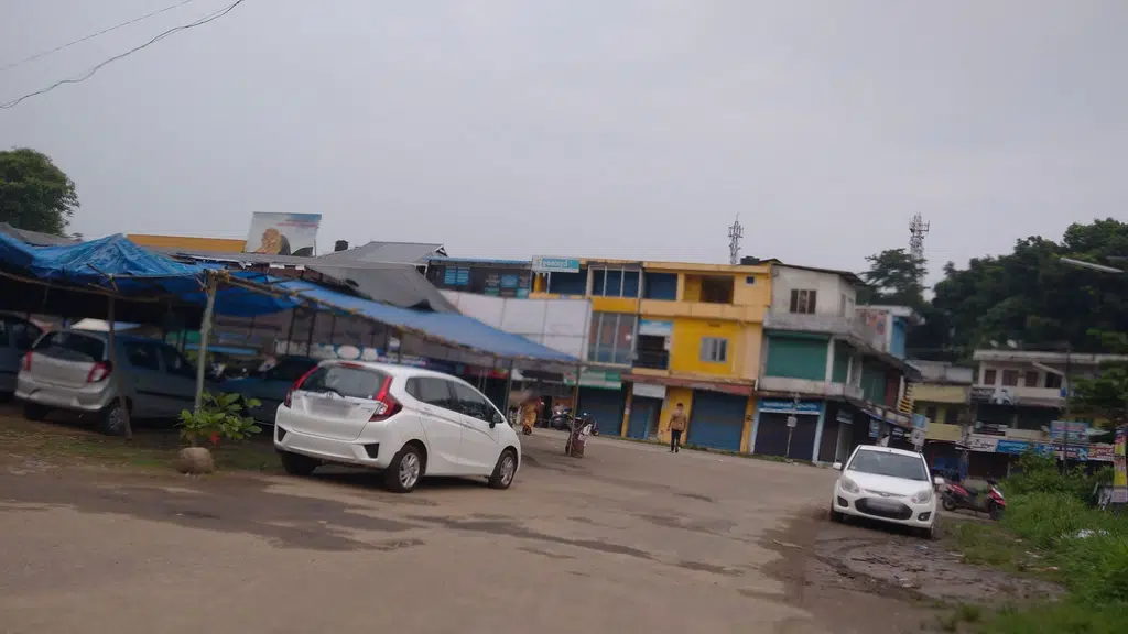 Private Bus Stand Kuruppampady