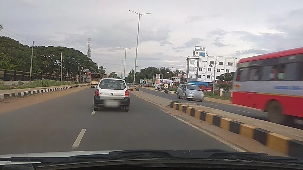 ಗೀತಾ ಮೋಟಾರ್ - ಗುಂಡ್ಲುಪೇಟೆ - 9620208099