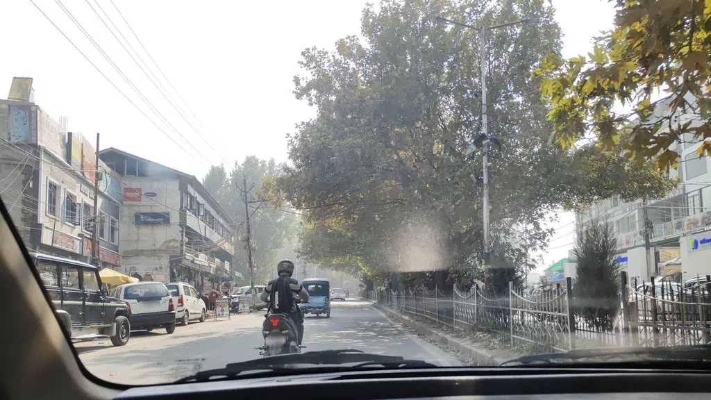 Mahib Kashmir Cabs
