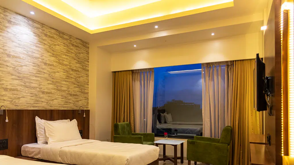 Hotel Pratham