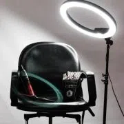 De Hair Affair Salon