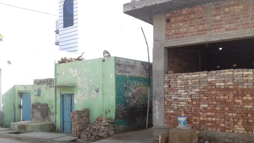 A M Smart English Academy