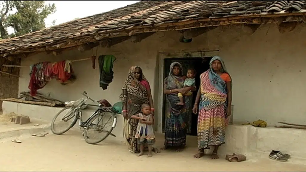 Village Laraund, Maudaha, Hamirpur, UP