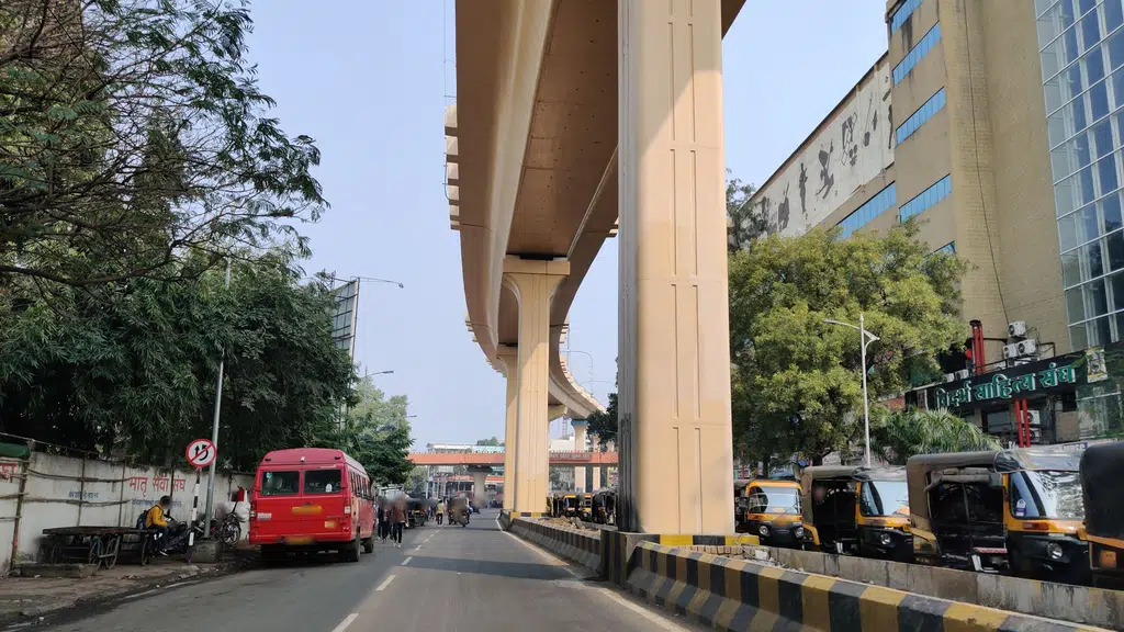 Jhansi Rani Square Metro Station