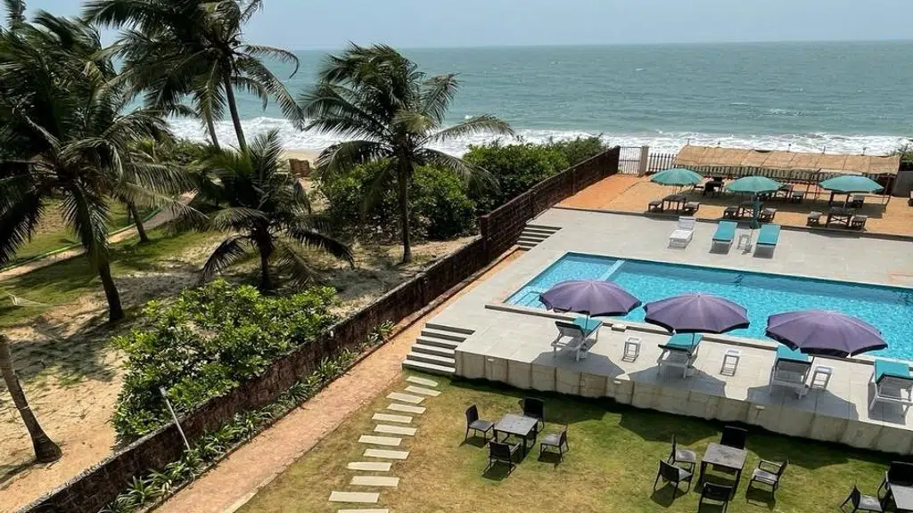 Kay's By The Sea