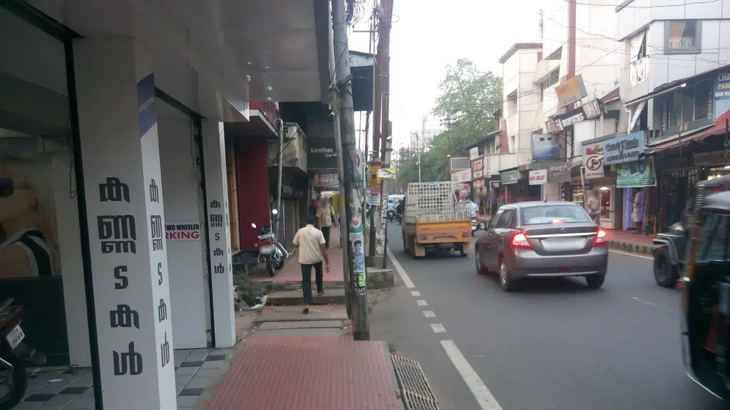 Varkeysjewellery  High  Road  Thrissur