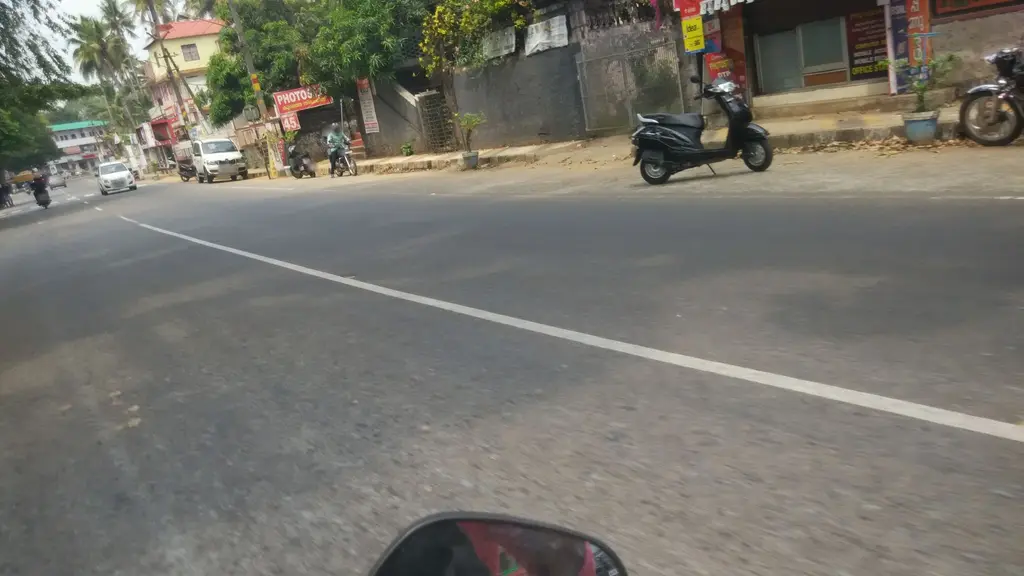 Akbar Travels