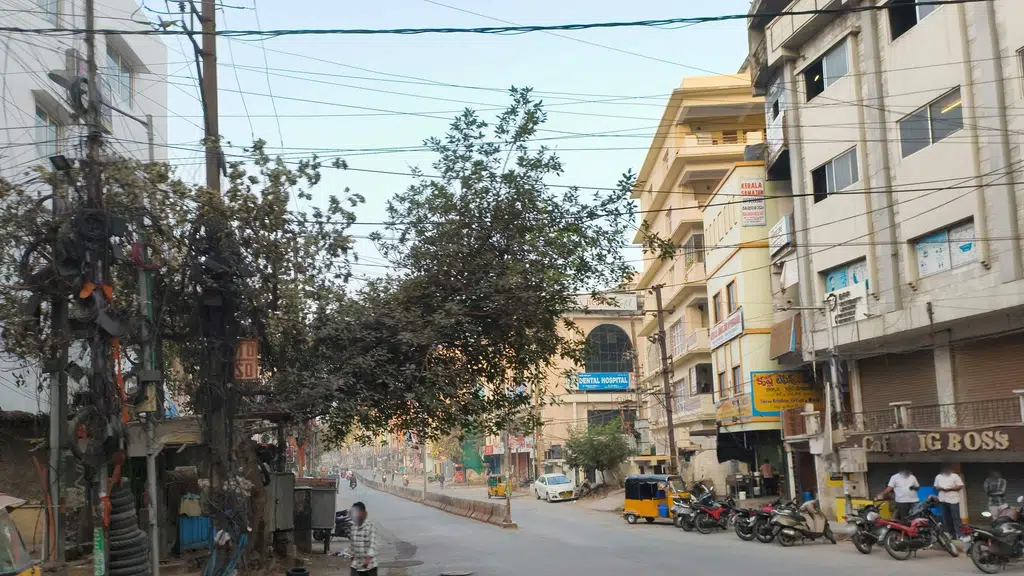 Jumboking Vada Pav