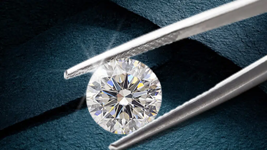Divine Solitaires