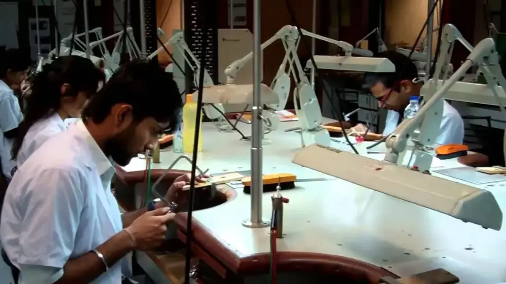 Institute of Gems and Jewellery