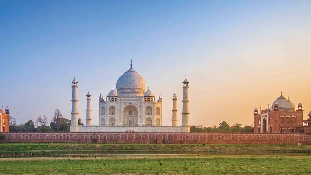 Taj Universal Trip