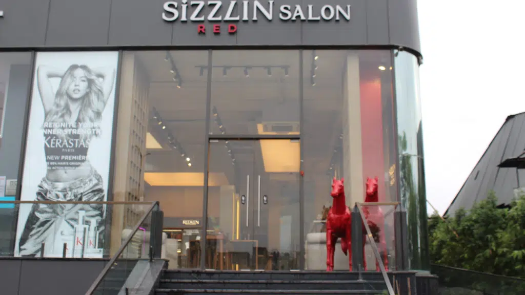 SizzlinScizzors-MalviyaNagar