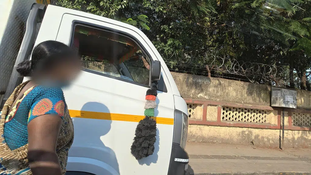 Poona Motor Driving School