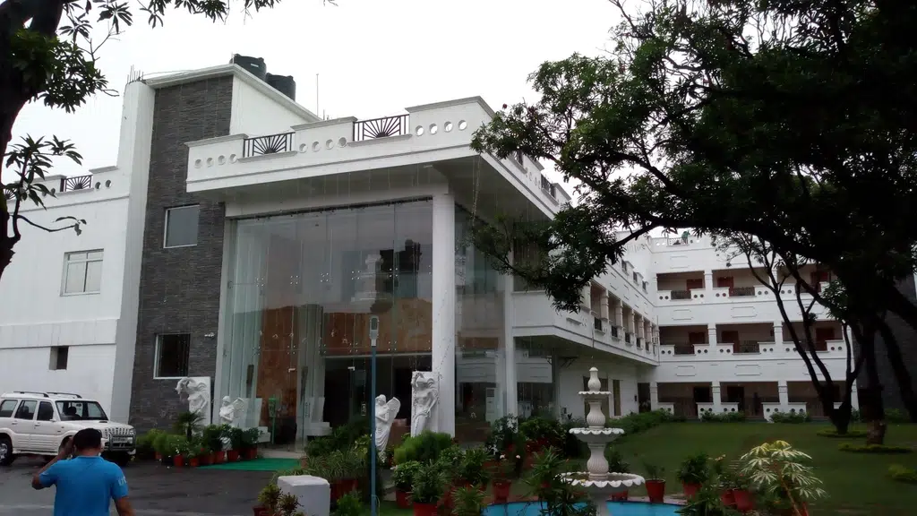 Babian Imperial Resort