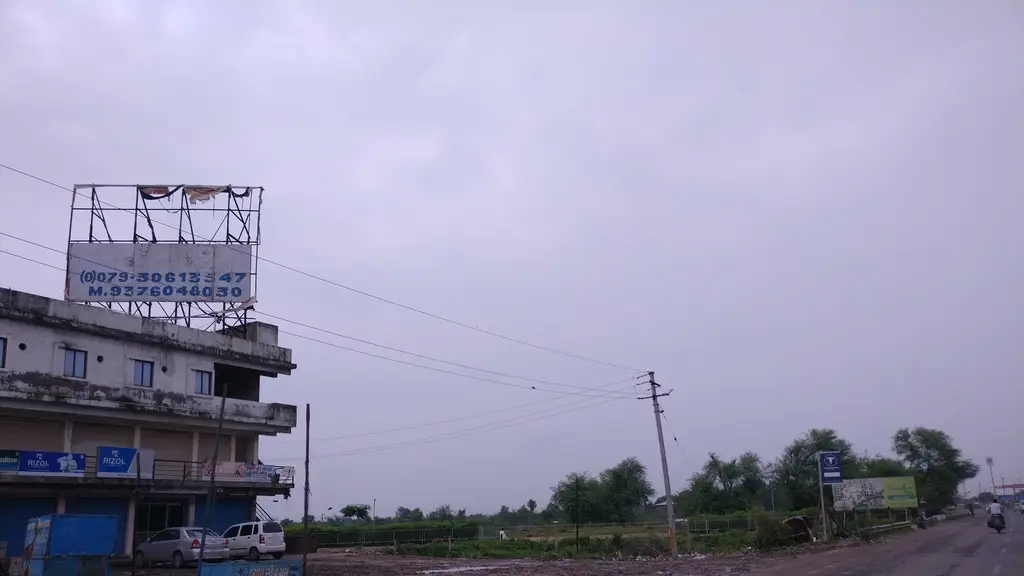 Laxmi Automobiles