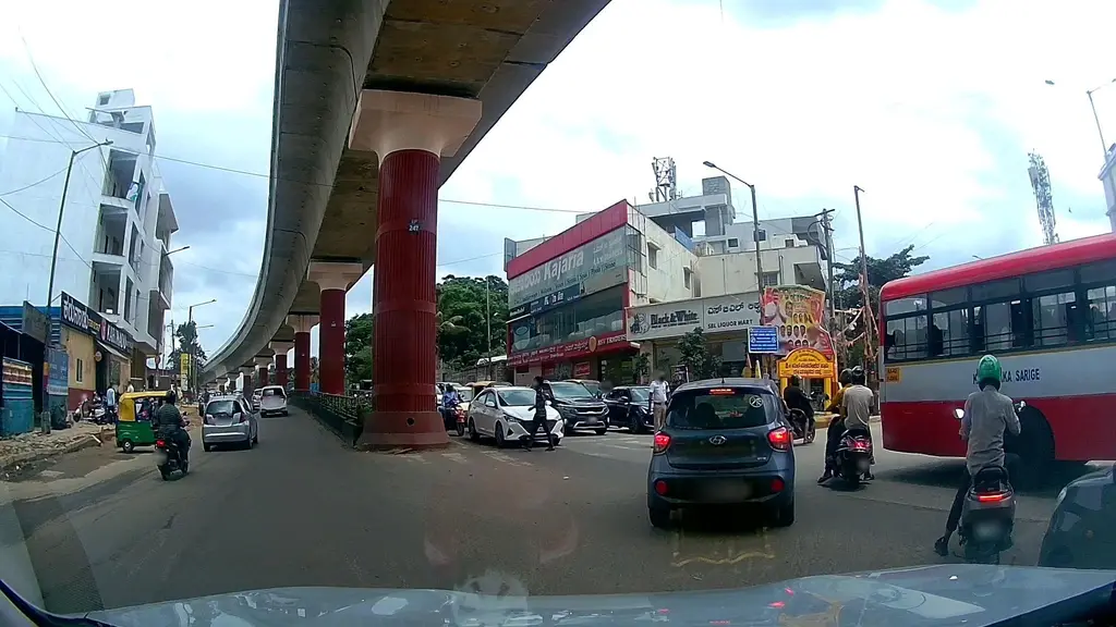 M R Driving School