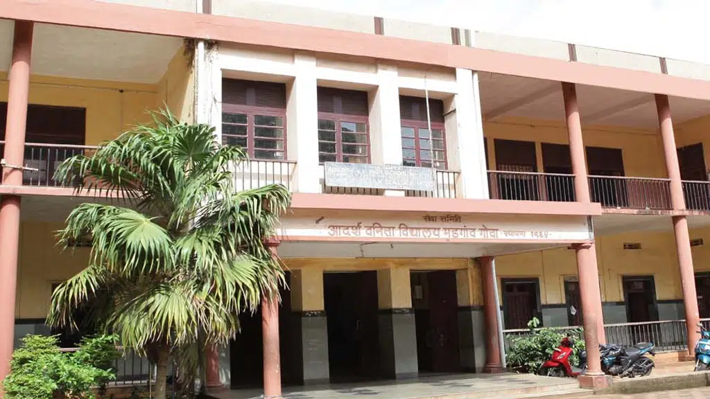 Adarsh International School