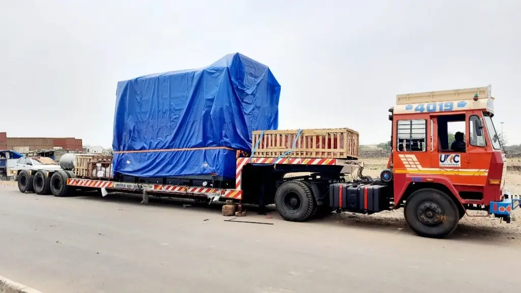 Universal Road Carrier