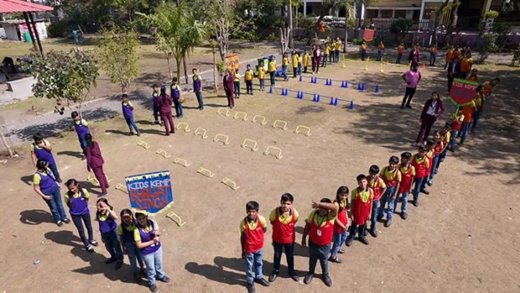 KIDS KEMP School