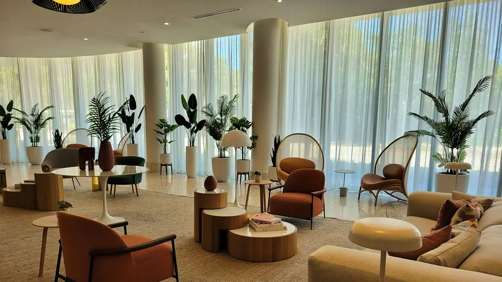 Magnificent Decor