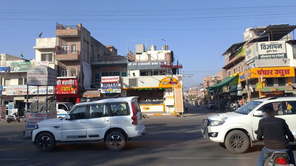 Padam Ji Fast Food and Restaurant