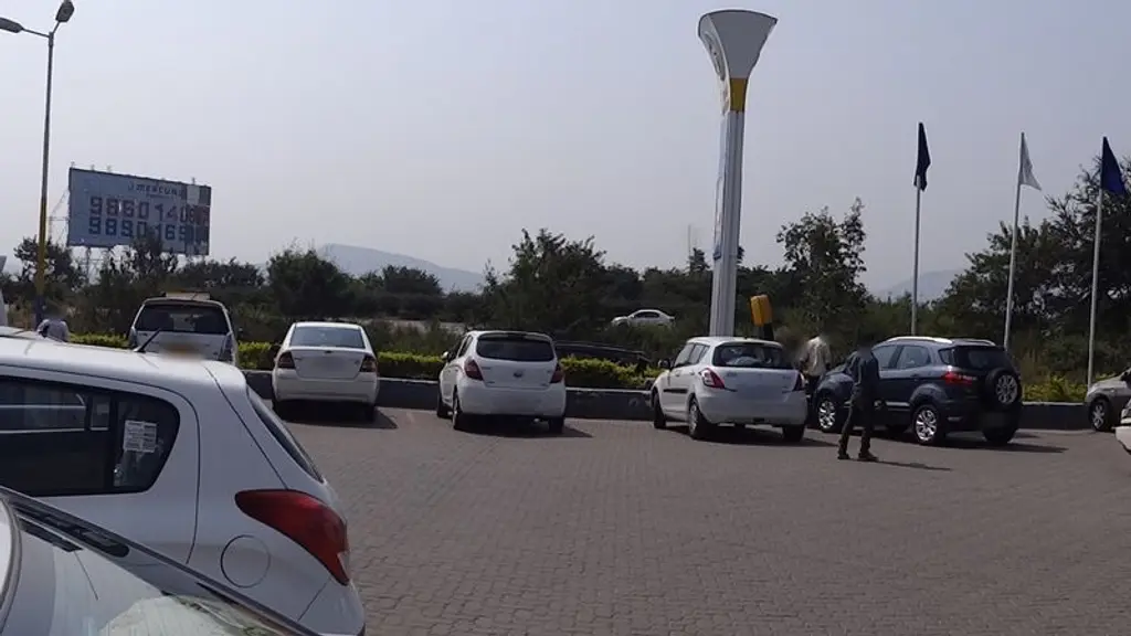 Mc donalds,mumbai pune expressway